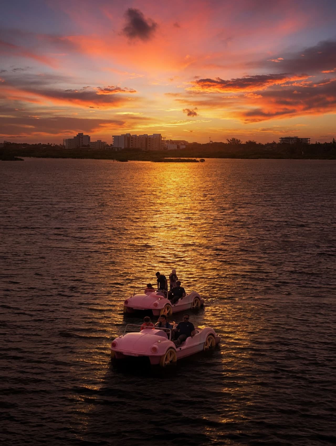 Paddle Car Boat in San Pedro, Ambergris Caye